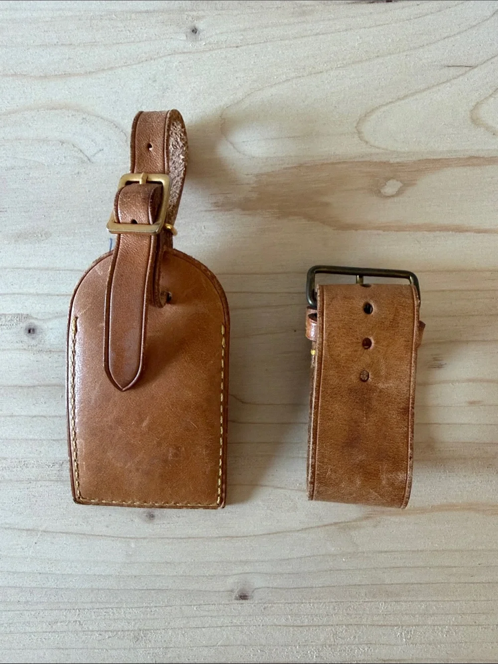 Louis Vuitton Tan Leather Luggage Tag and Key Holder Set